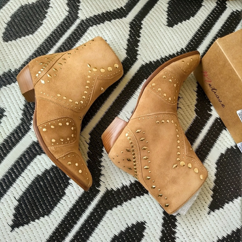 NIB Anthro Matisse Kirin studded western  cowboy